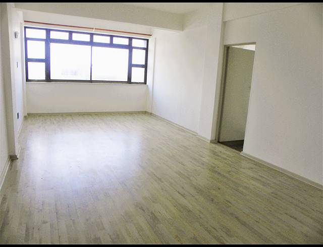 2 BEDROOM APARTMENT FOR SALE IN MARGATE BEACH
